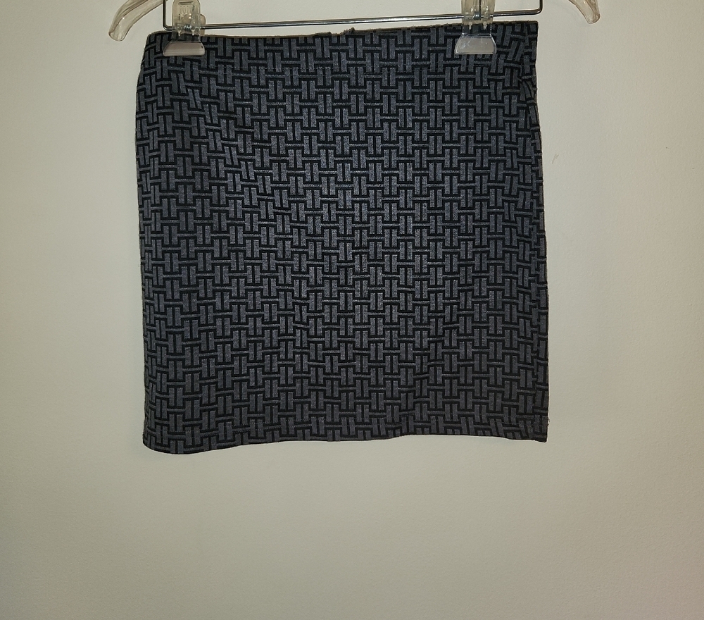 Forever 21 Navy Geometric Pencil Skirt